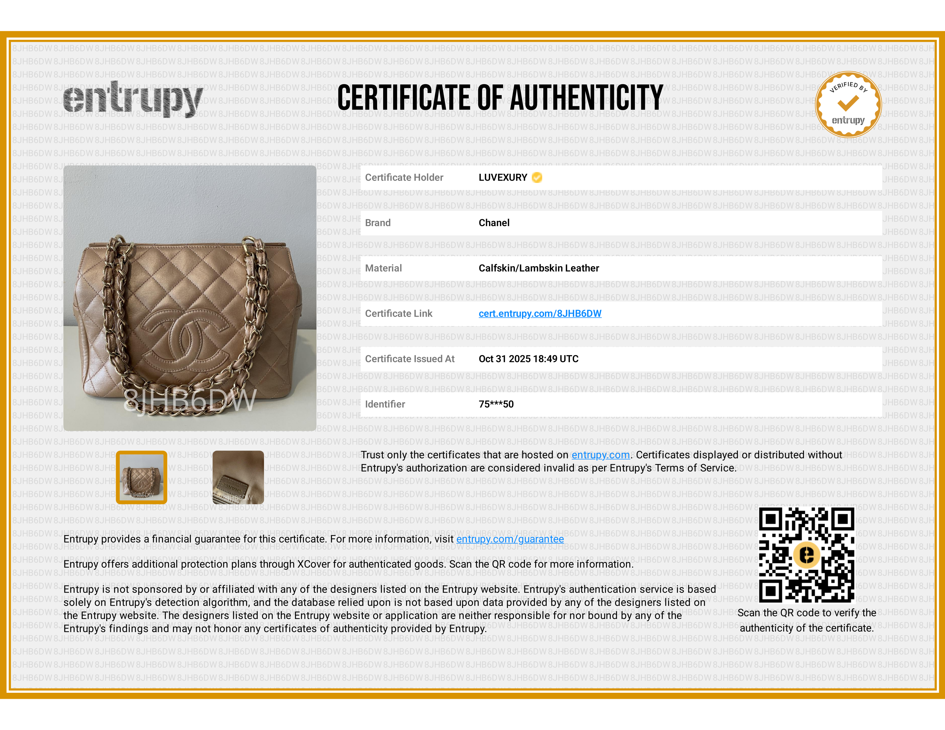 Petite Shopping Tote en piel beige con cadena dorada