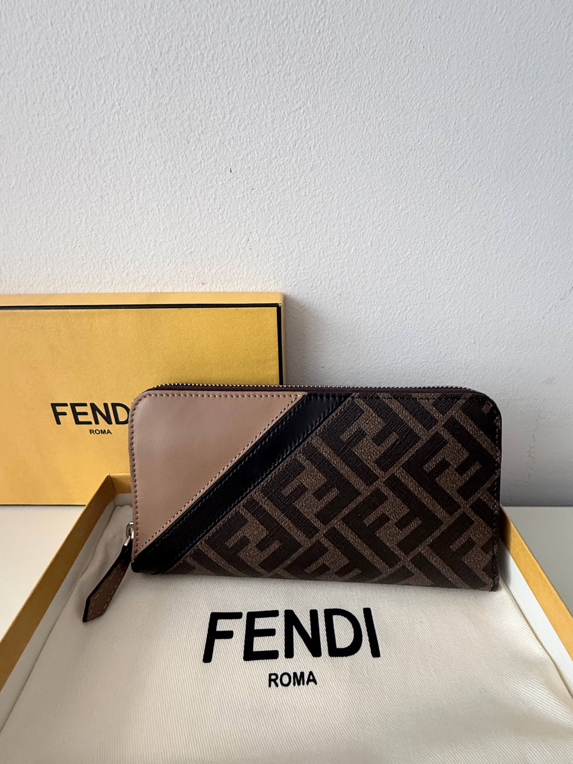 Zip Around Continental Wallet — Excellent Condition