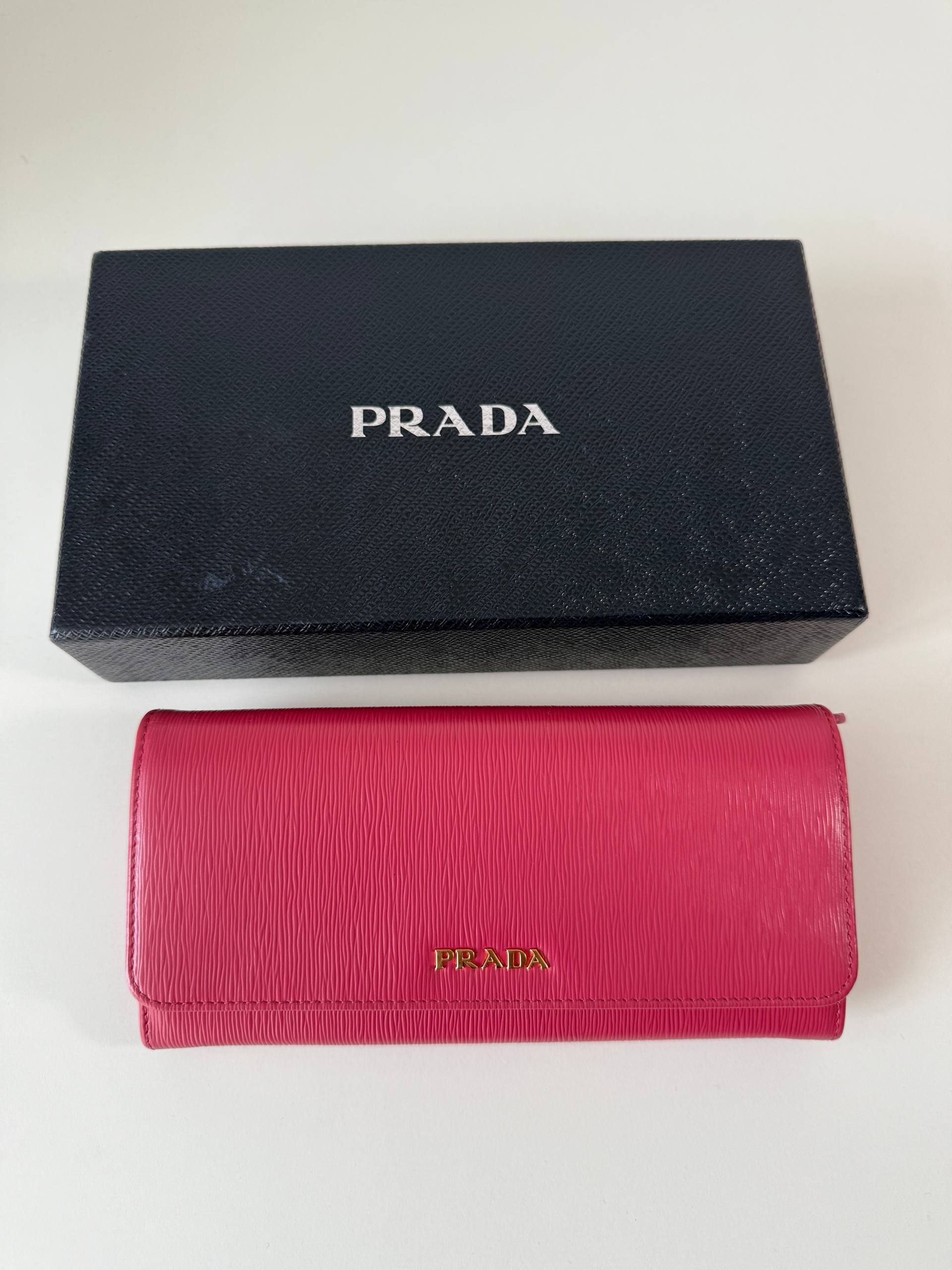 Saffiano Continental Wallet – Pink Leather (Pre Owned)