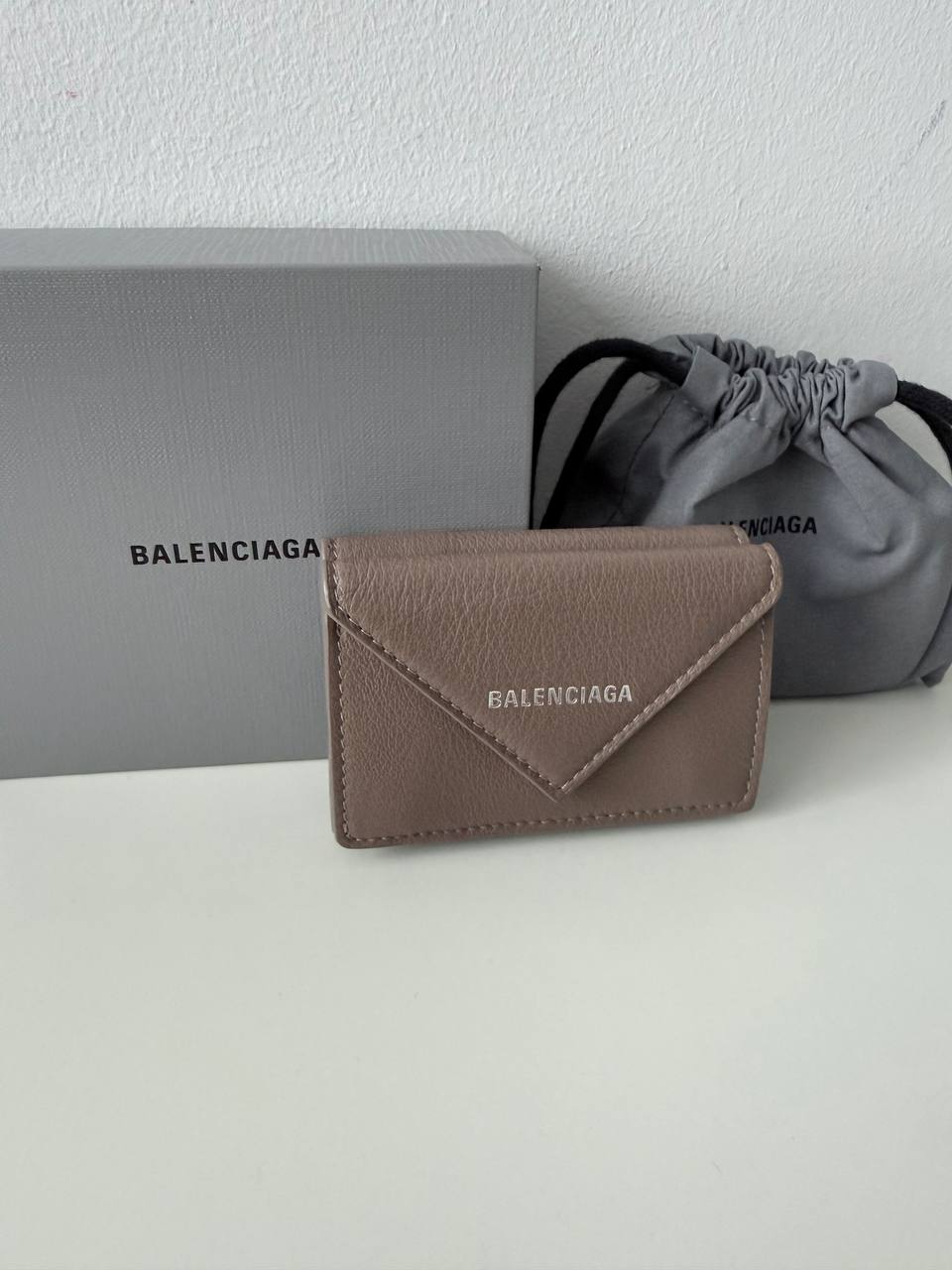 Envelope Leather Compact Wallet – Pre-Owned