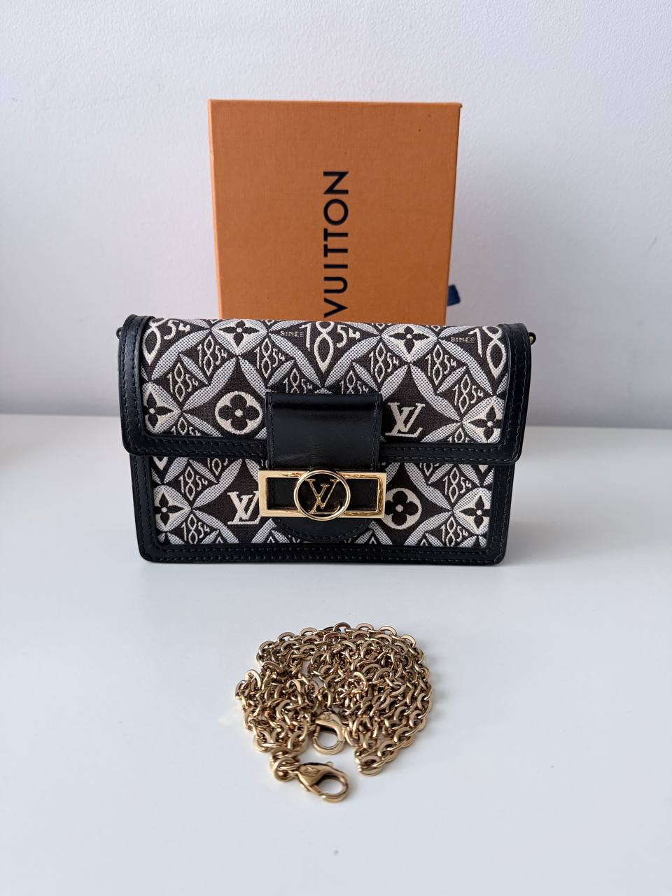 Pre-Loved Designer Style Chain Wallet Crossbody Bag – Black & White Canvas with Gold-Tone Hardware