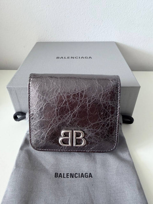 Pre-Owned logo plaque metalic wallet