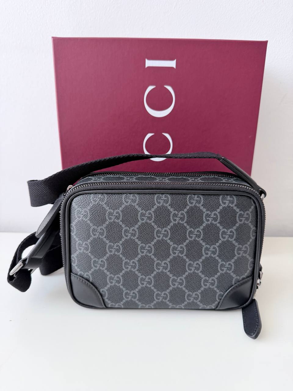 GG Supreme Canvas Shoulder Bag Black/Grey