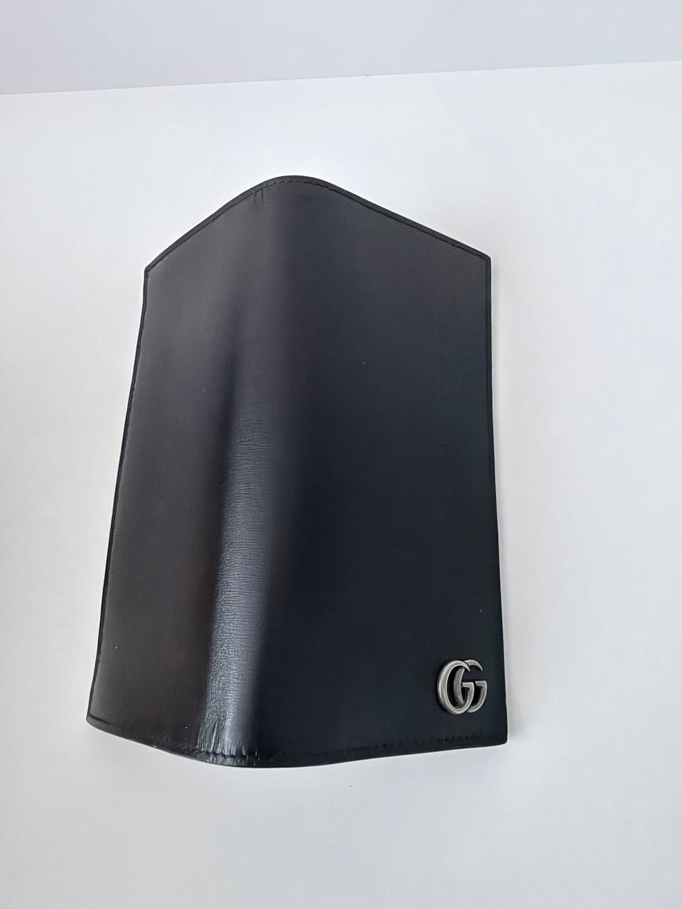 Billetera Larga Vertical Gucci GG Marmont Continental en Piel Negra