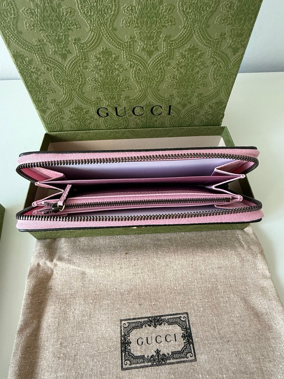 Pre-Owned Zip Around Wallet with Bamboo