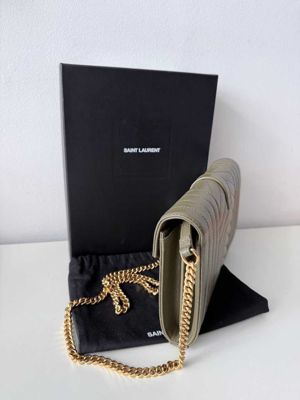 Envelope Chain Wallet – Olive Green Quilted Leather Shoulder Bag (Pre Owned)