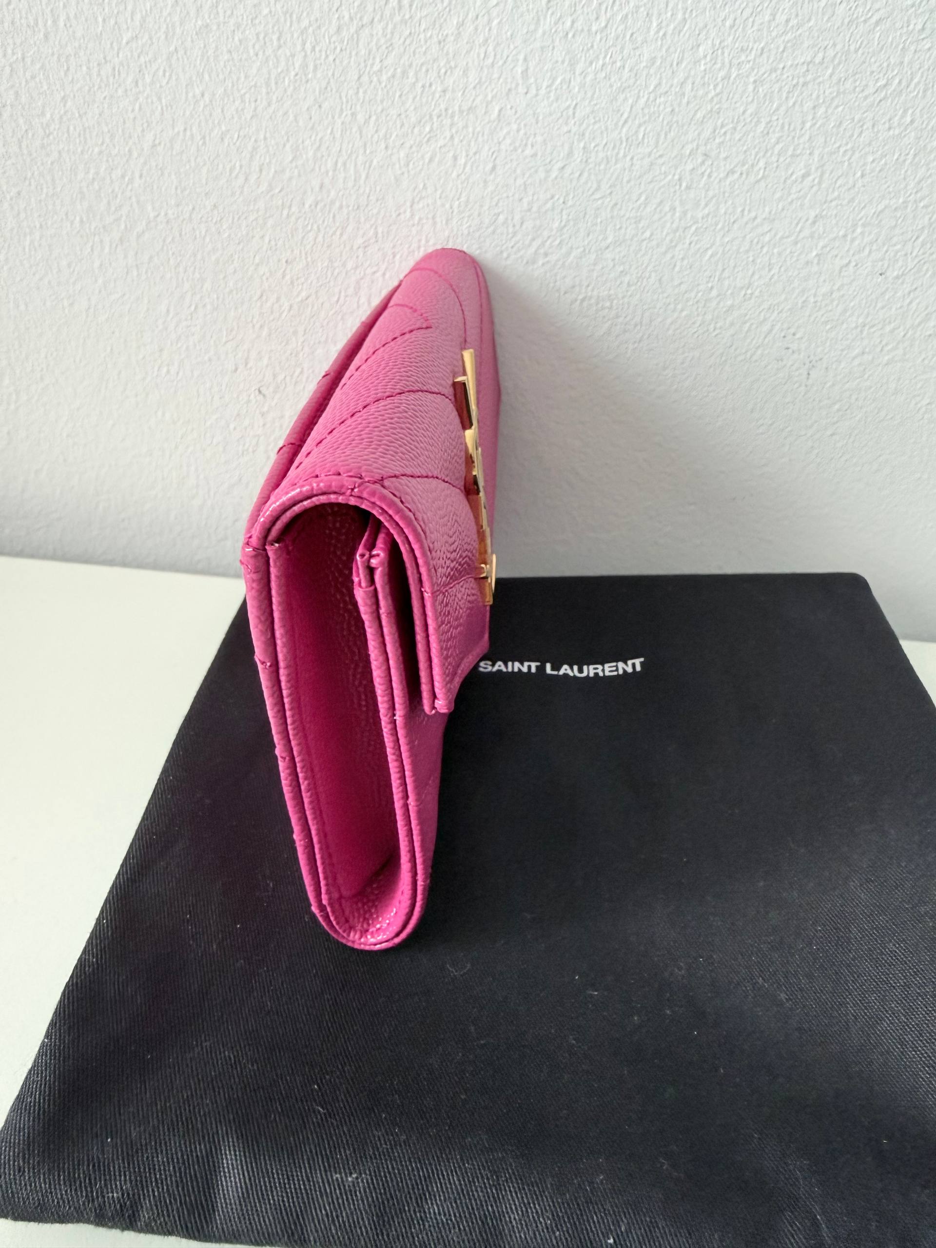 Small Envelope Wallet – Pink (Pre Owned)
