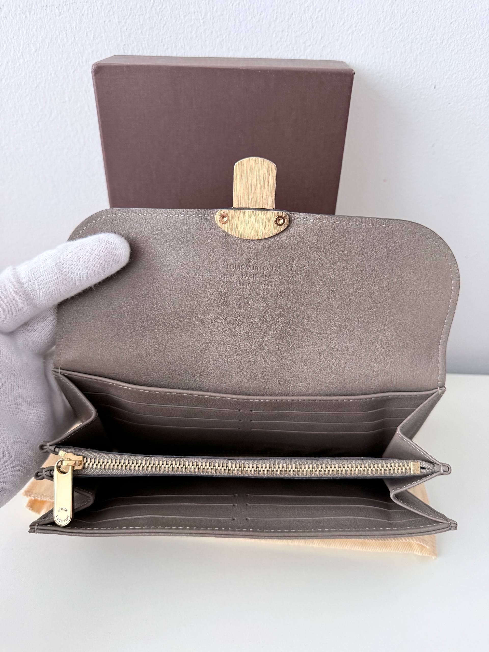 Mahina Amelia Wallet – Galet (Pre Owned)