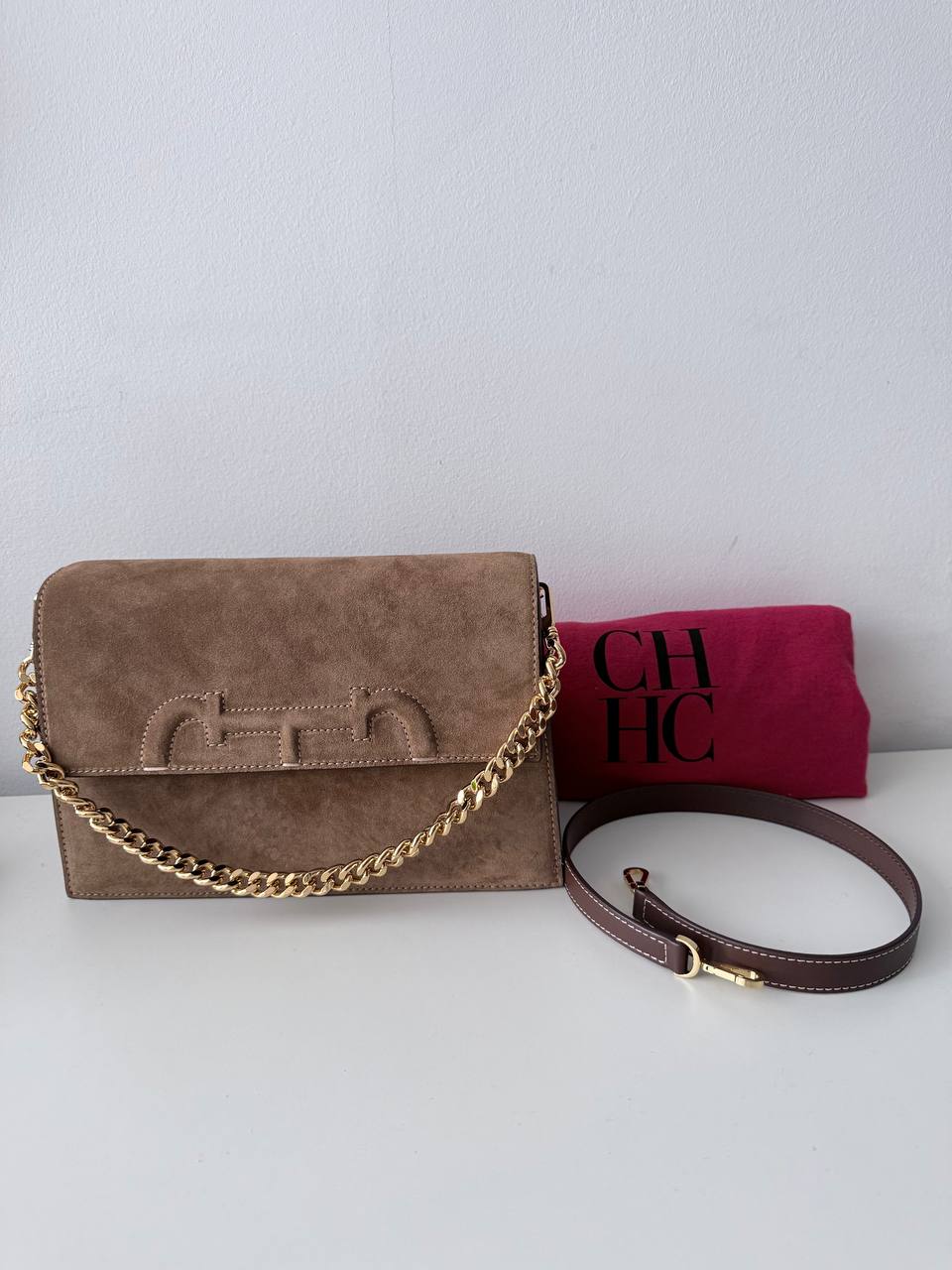 Insignia Bag | Pre-Owned | Full Set | Like New 🤎✨