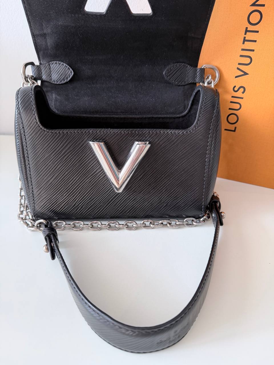 Twist PM Small Black Epi Leather Crossbody Bag – Full Set (Pre-Loved)