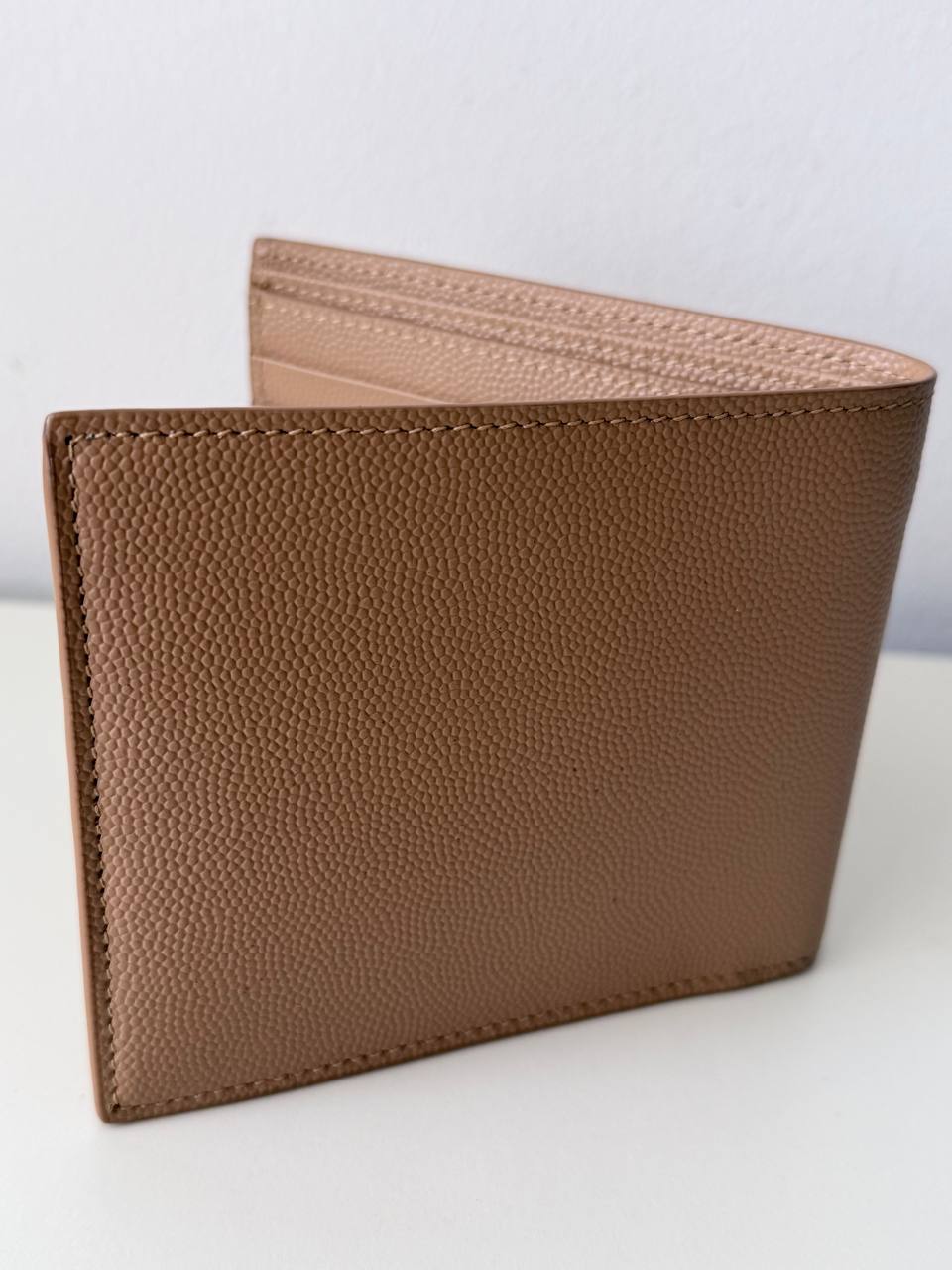 Paris Grained Leather Bifold Wallet – Beige / Nude – Authentic Pre-Owned