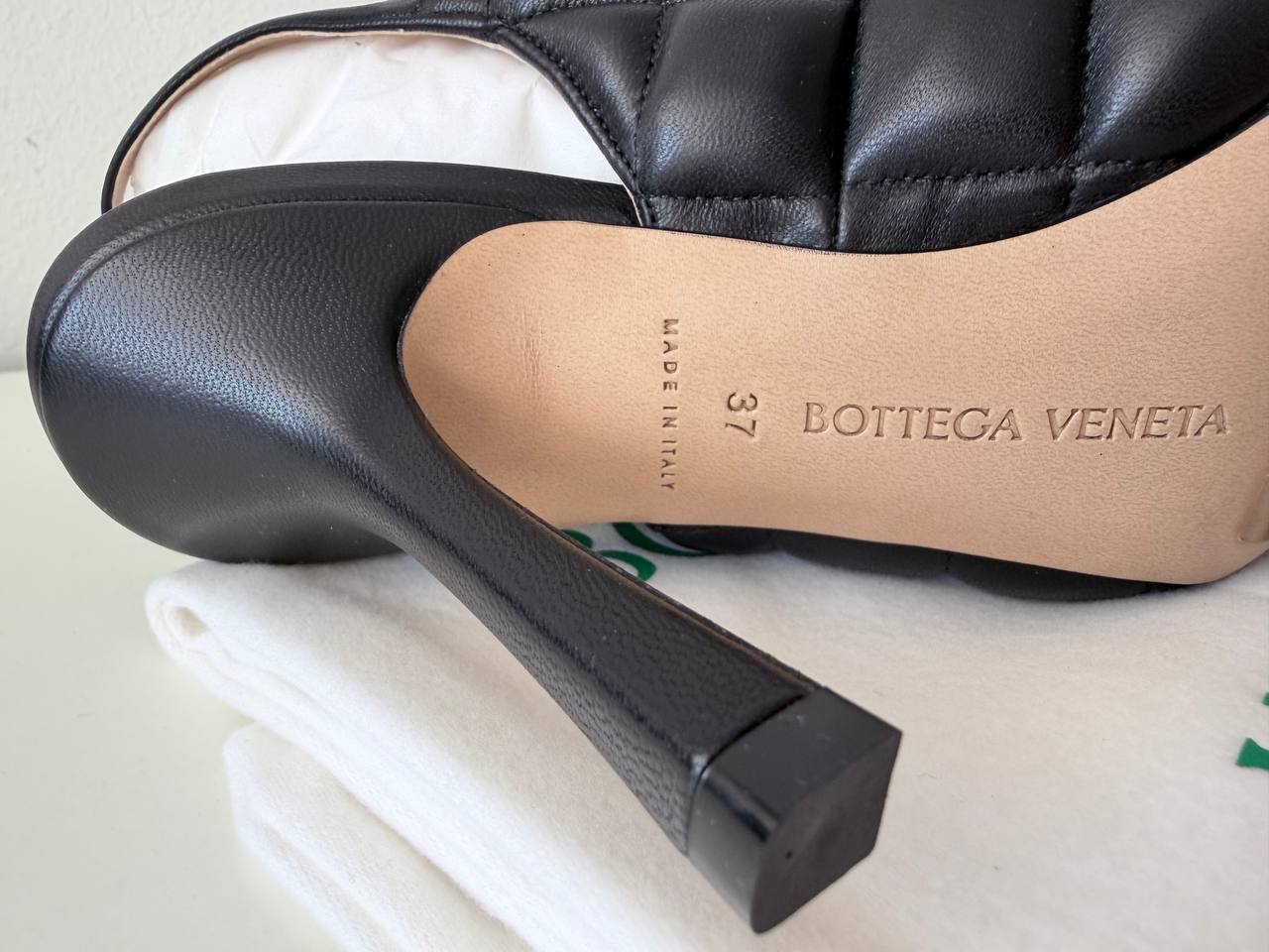 Padded Leather Slingback Sandals – Black (Pre-Owned) – Size 37