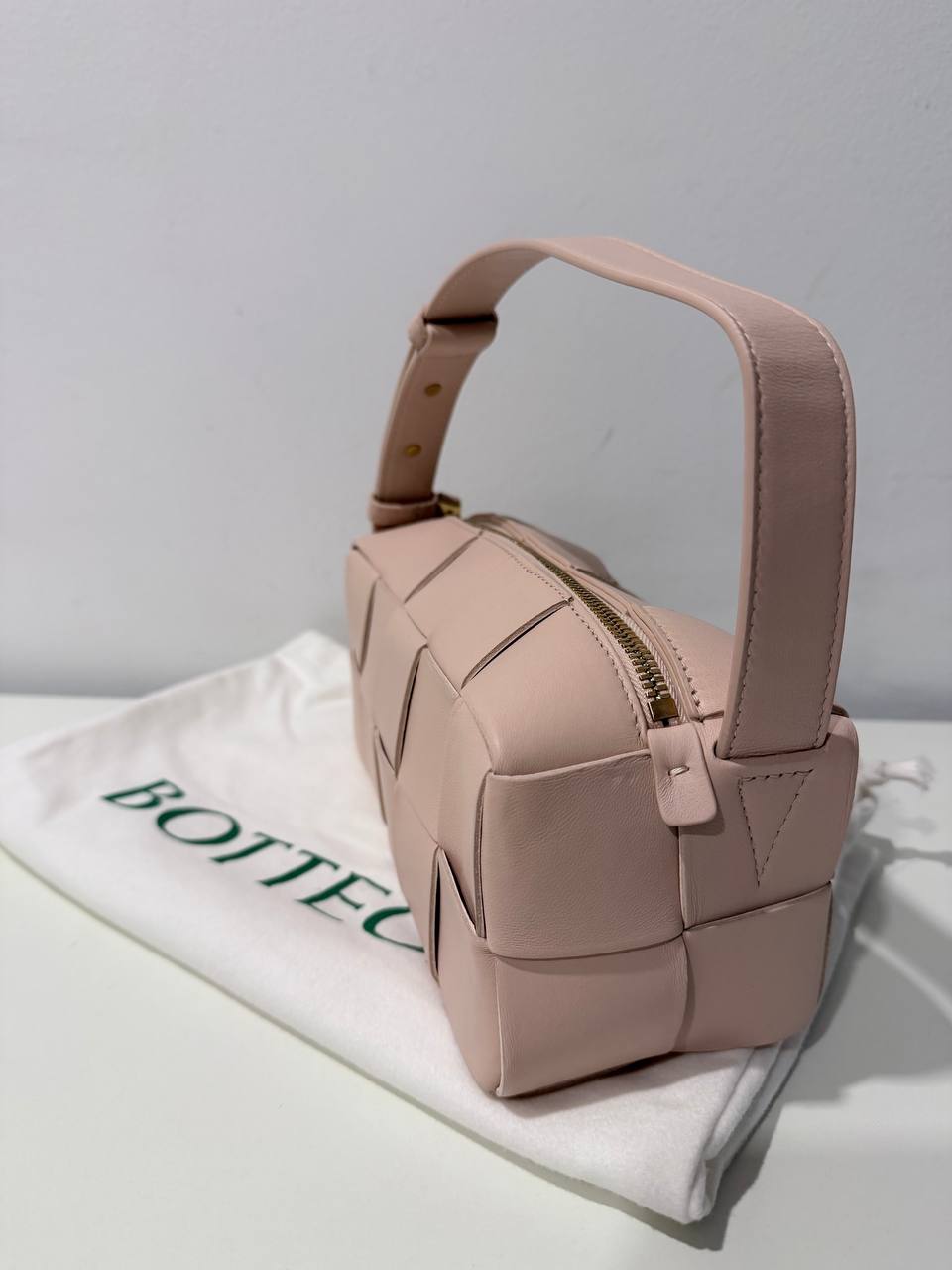 Pre-Owned Cassete Brick Beige