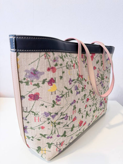 Bolso Tote CH Carolina Herrera Matryoshka Floral Jacquard en Lona Beige y Piel