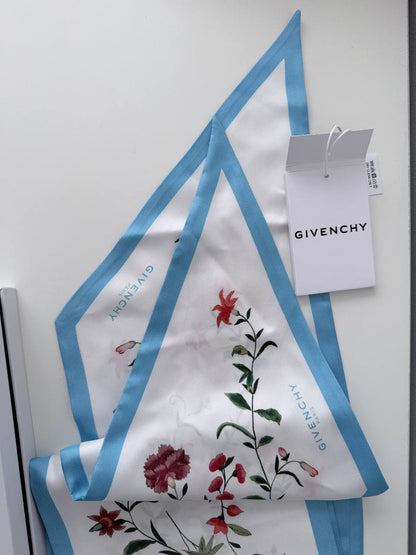 Pañuelo Twilly / Mitzah Givenchy Floral Botanical Silk Scarf en Seda Blanco, Azul Celeste y Rojo