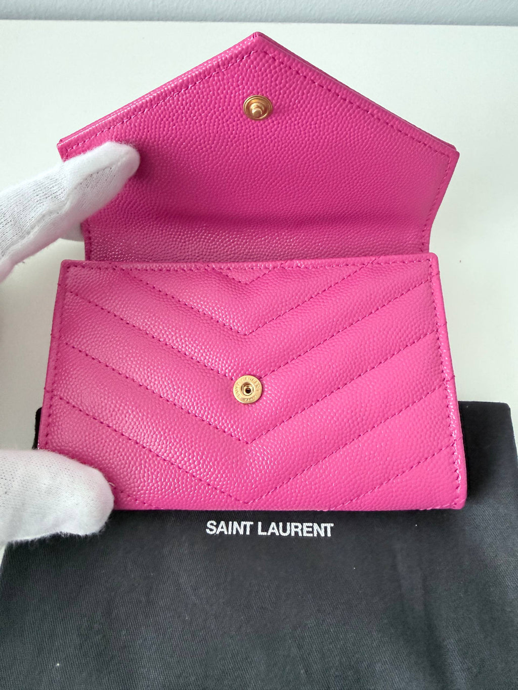 Small Envelope Wallet – Pink (Pre Owned)