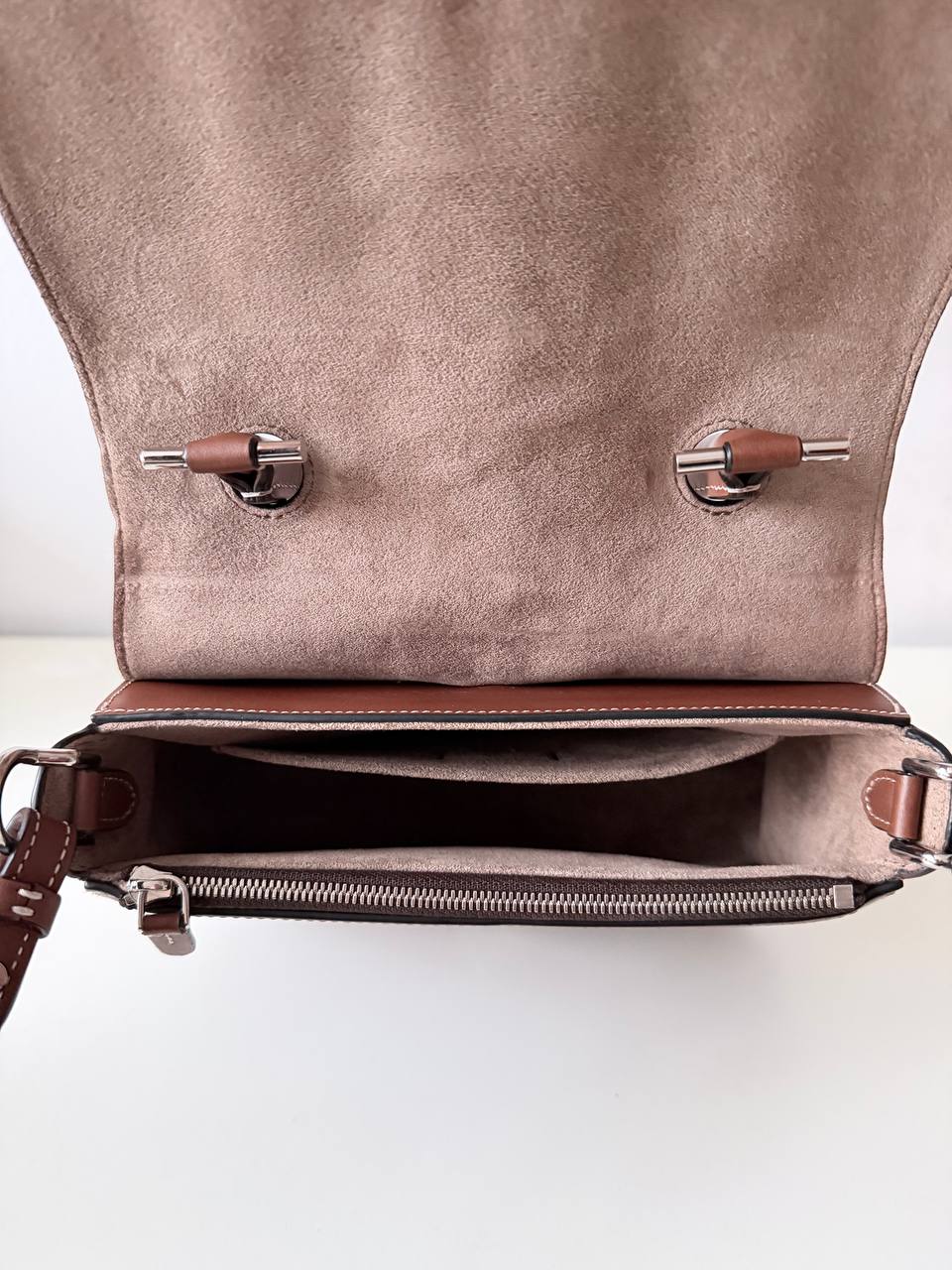 Pre-Loved Leather Top Handle Bag | Elegant Chain Detail