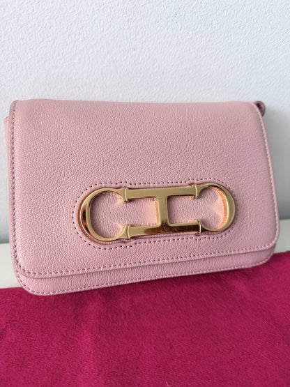 Pre-Owned Pink Leather Clutch / Crossbody Bag with Gold Logo Hardware