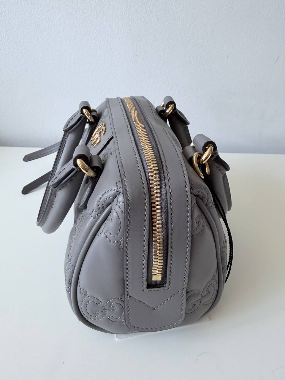 Minibolso Bowling GG Matelassé de Piel Gris