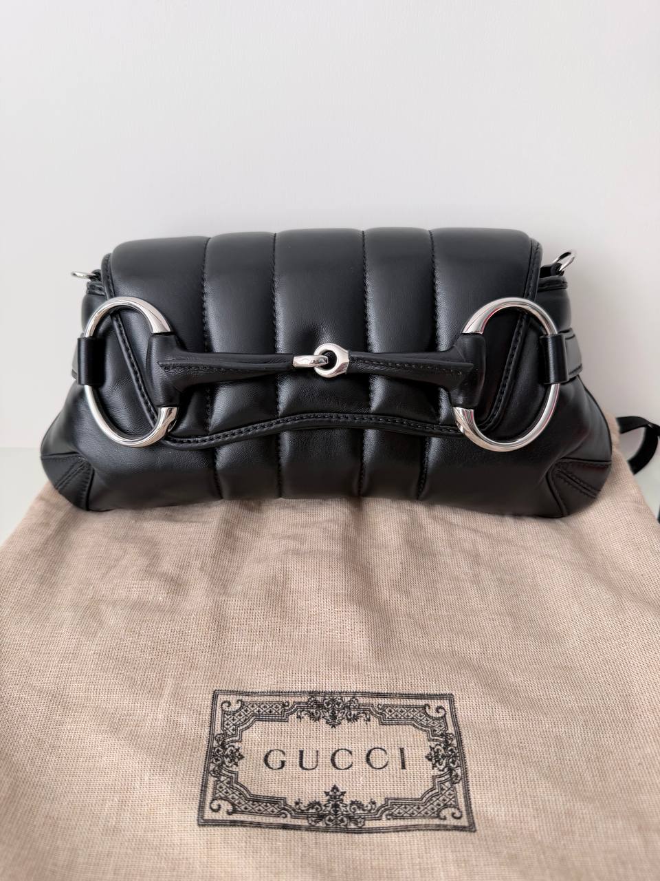 Bolso de Hombro Gucci Horsebit Chain Quilted Shoulder Bag en Piel Acolchada