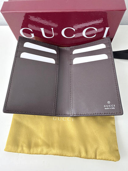 Portapasaporte Billetera Vertical Gucci Horsebit 1955 Passport Case en Piel Marrón Oscuro