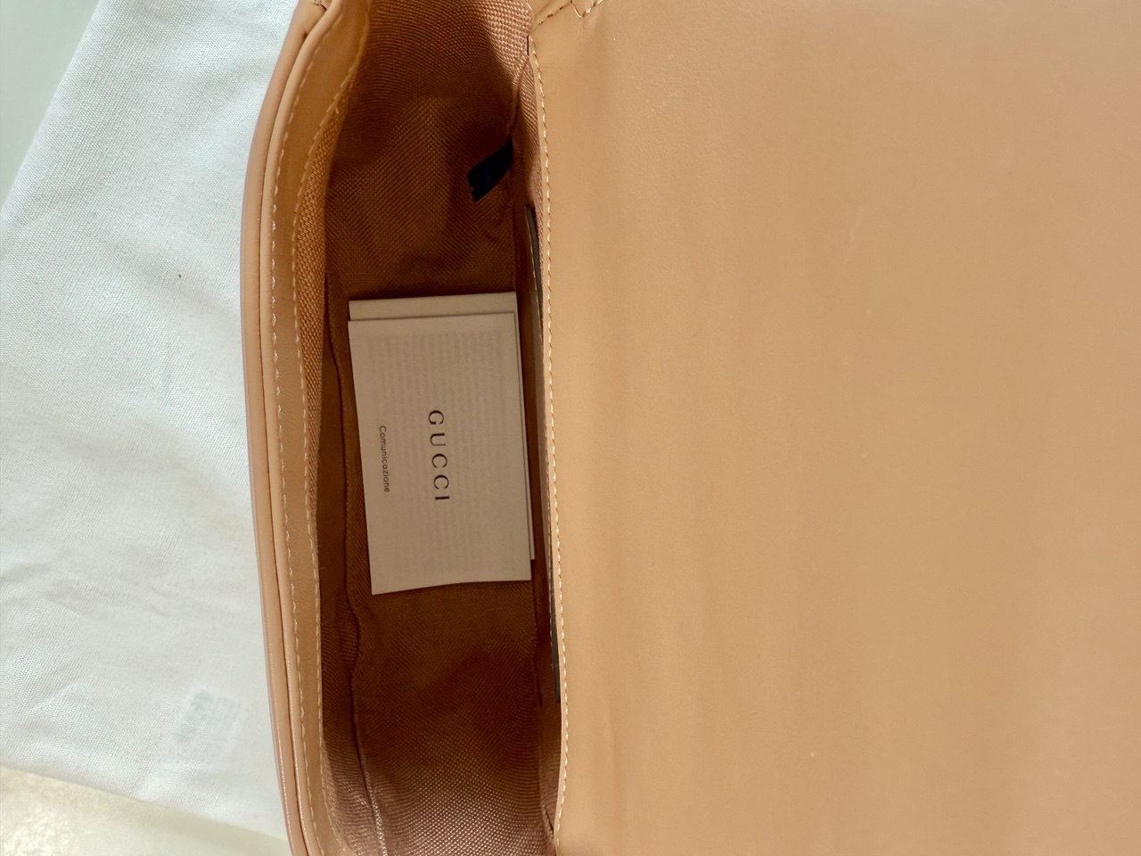 Pre-Owned Marmont Leather Shoulder Bag Beige