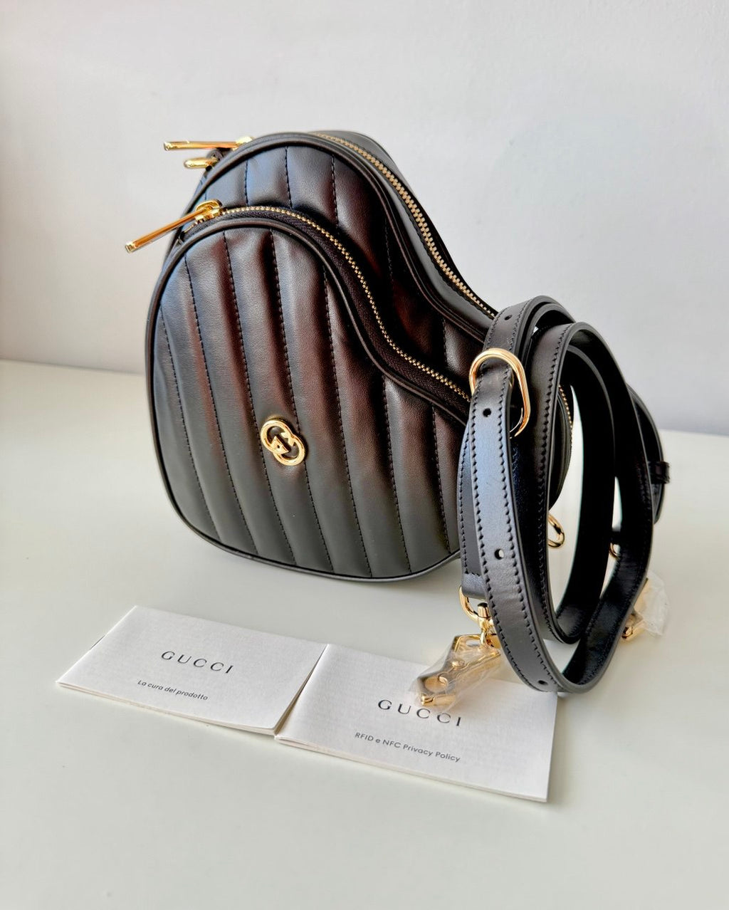 Interlocking Black G Heart Shoulder Bag Diagonal Quilted Mini