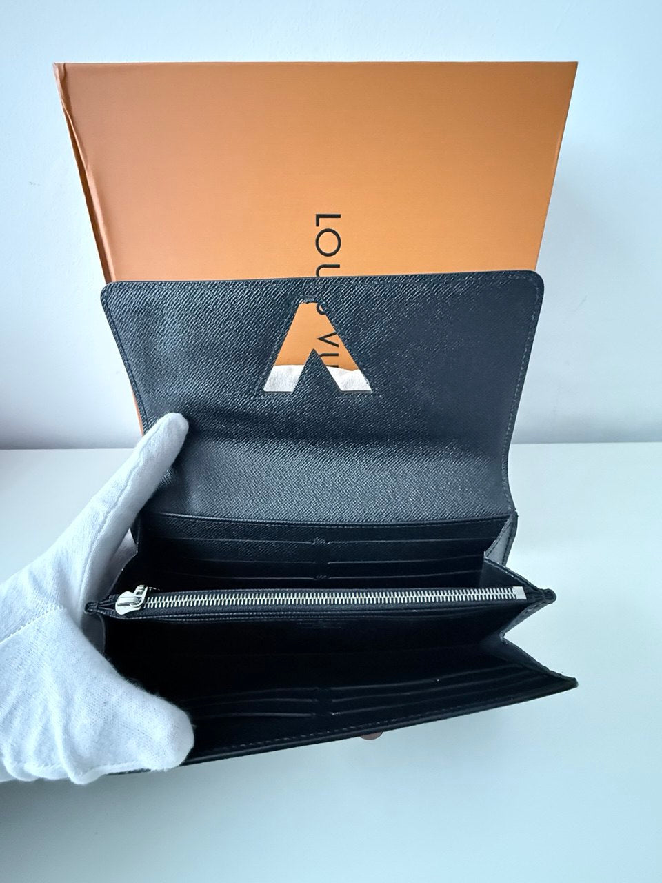 Structured Black Bag | Pre Loved Luxury Shoulder Bag