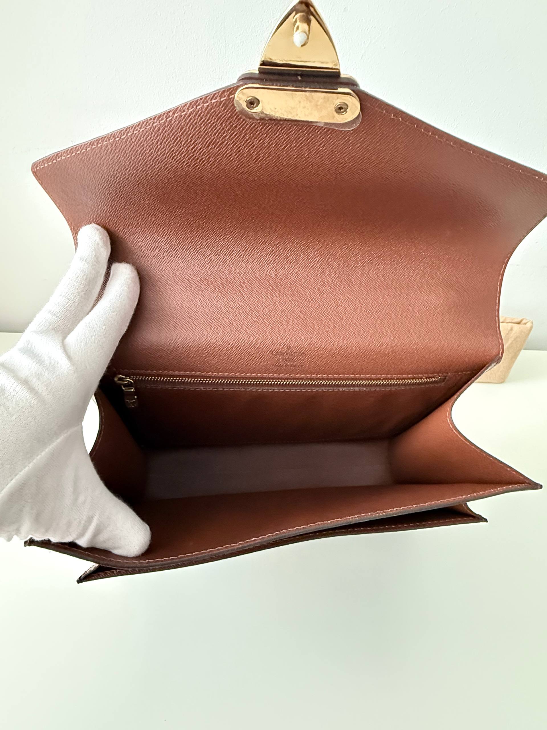 Pochette Métis Monogram Crossbody — Excellent Condition