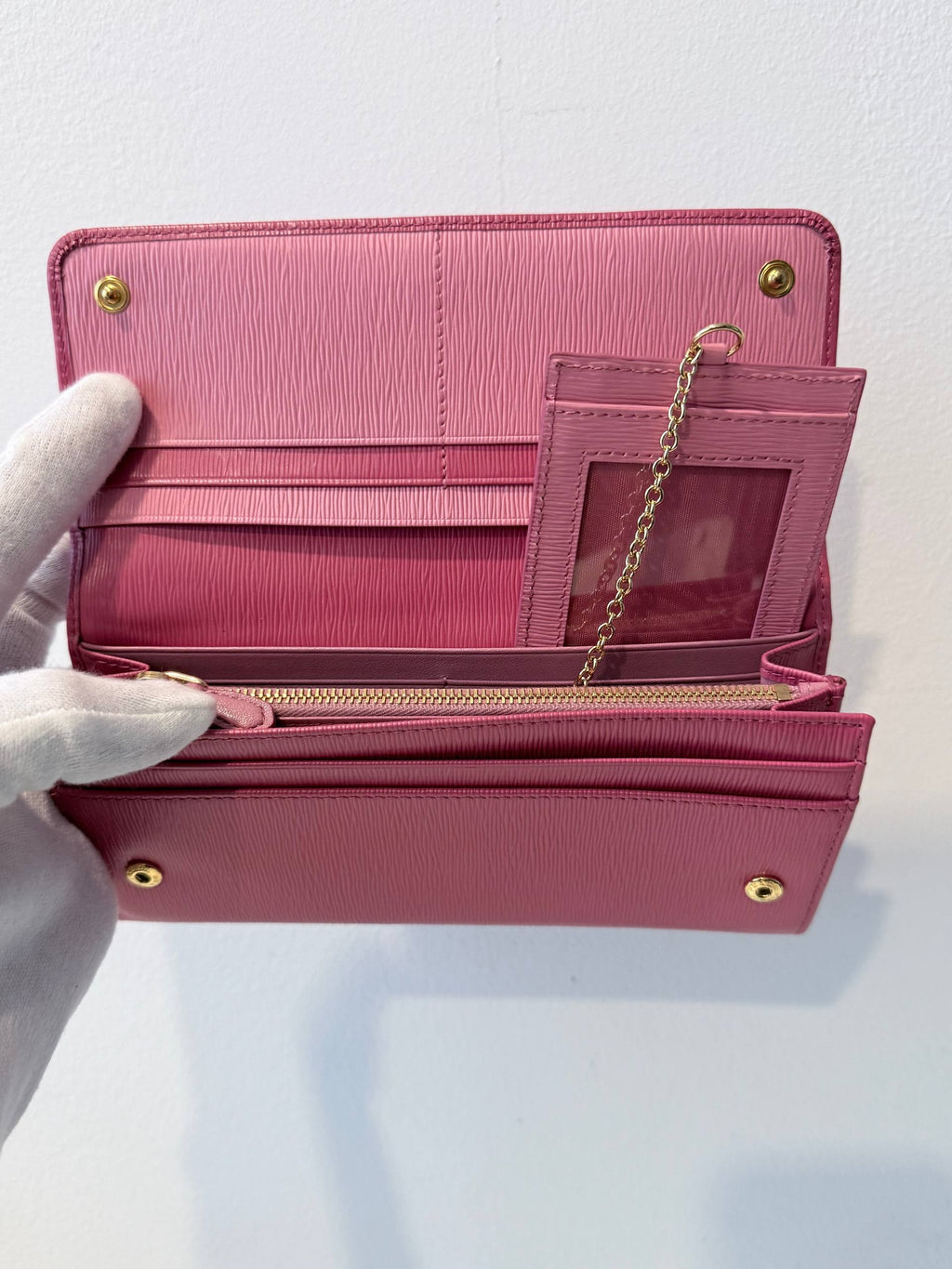 Saffiano Continental Wallet – Pink Leather (Pre Owned)