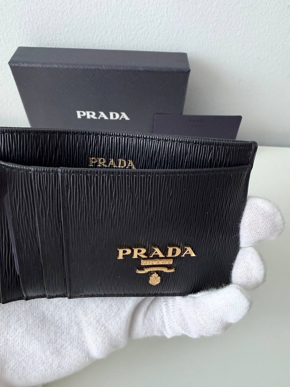 Milano Card Holder | | Full Set | Like New