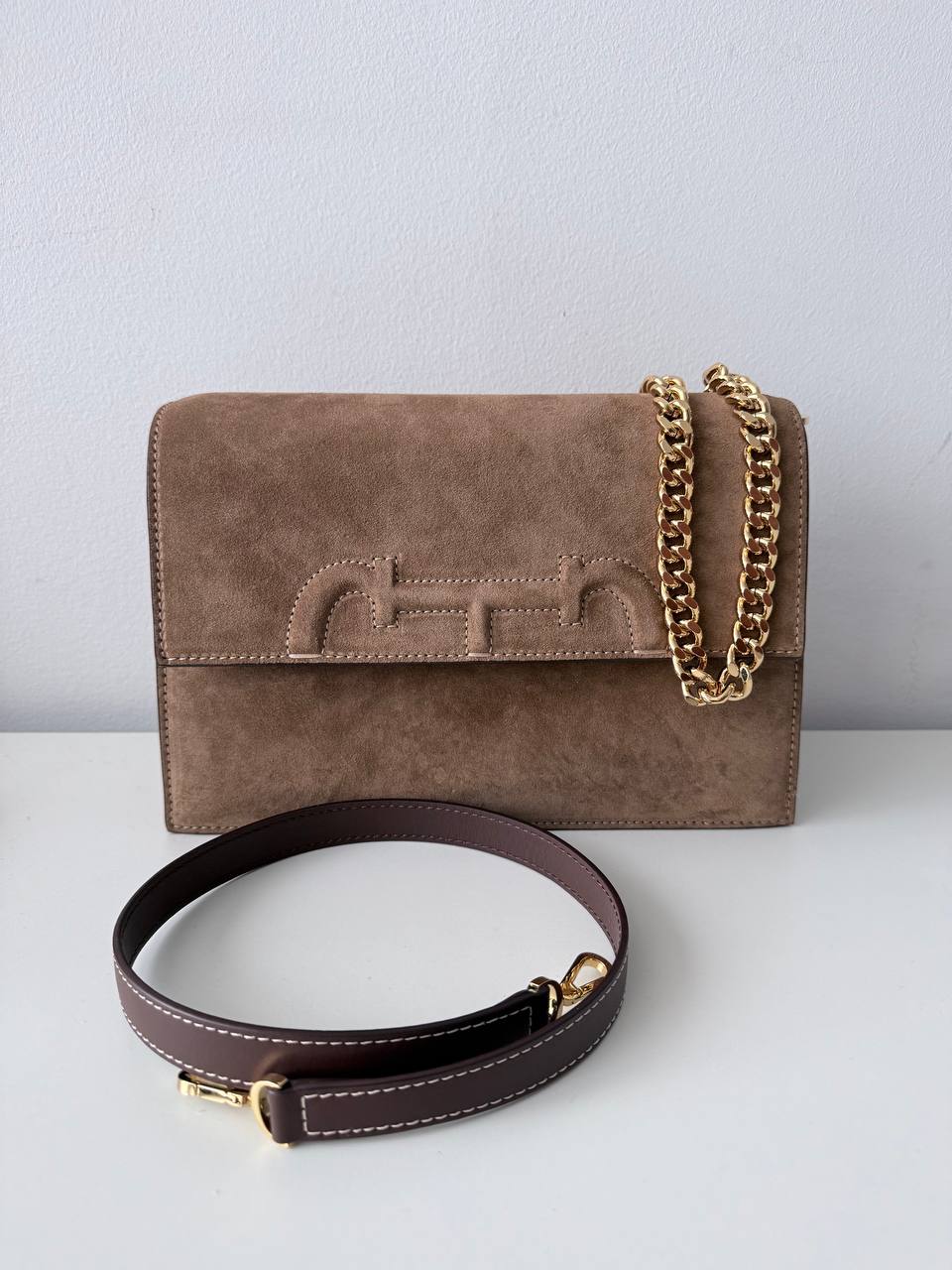 Insignia Bag | Pre-Owned | Full Set | Like New 🤎✨