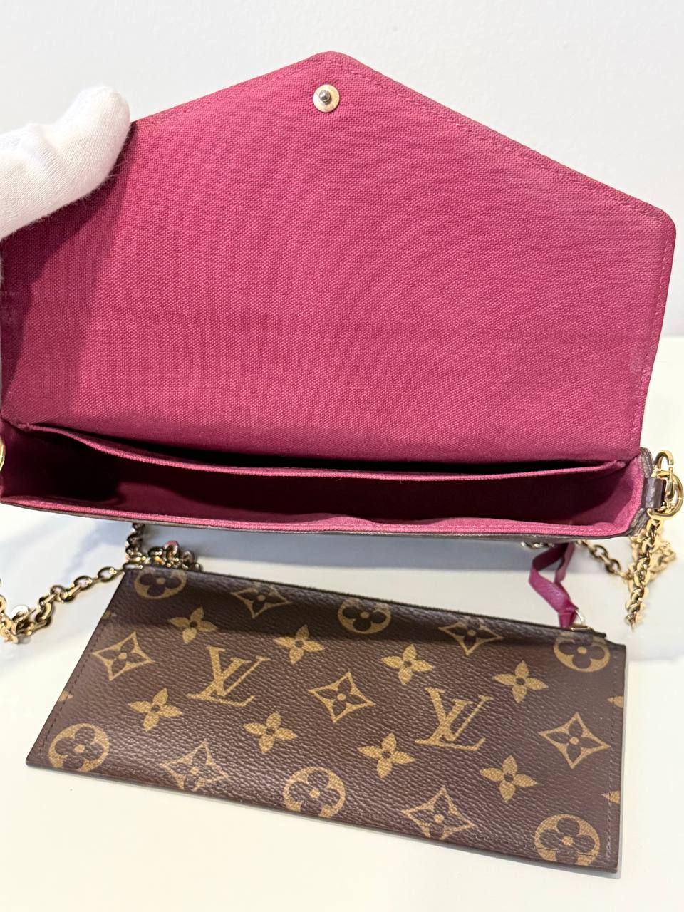 Pre-Owned Félicie Pochette – Monogram Canvas with Chain