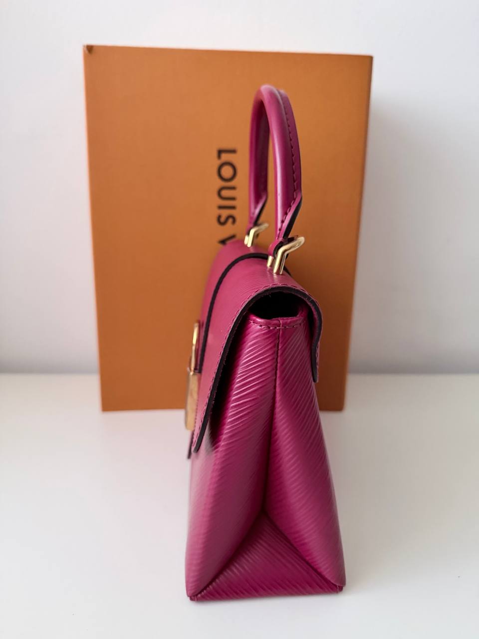 Locky BB Epi Leather Fuchsia – Pre-Loved Crossbody Top Handle Bag