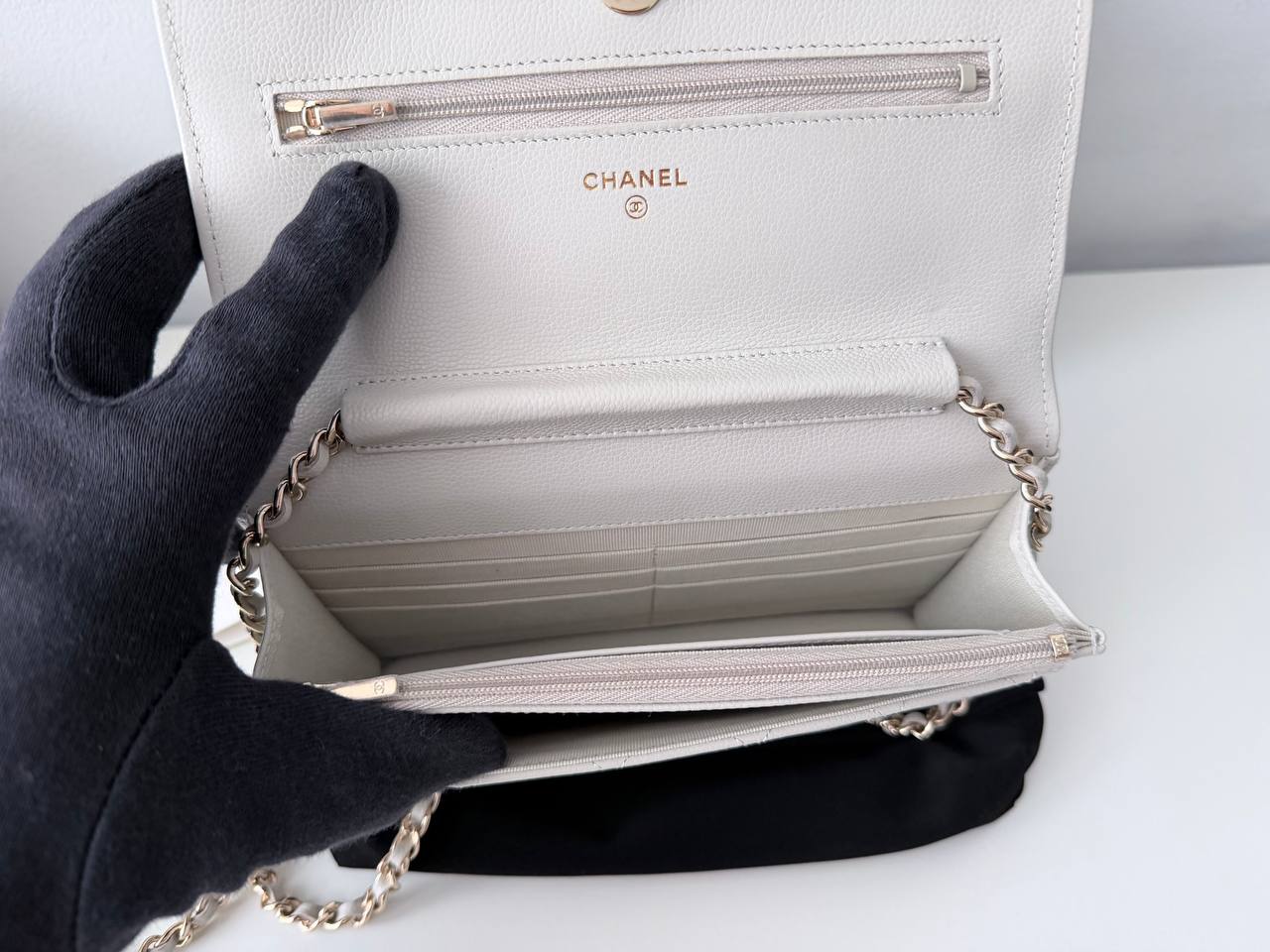 Bolso Chanel Wallet on Chain (WOC) Timeless en Piel Caviar Off-White - Blanco
