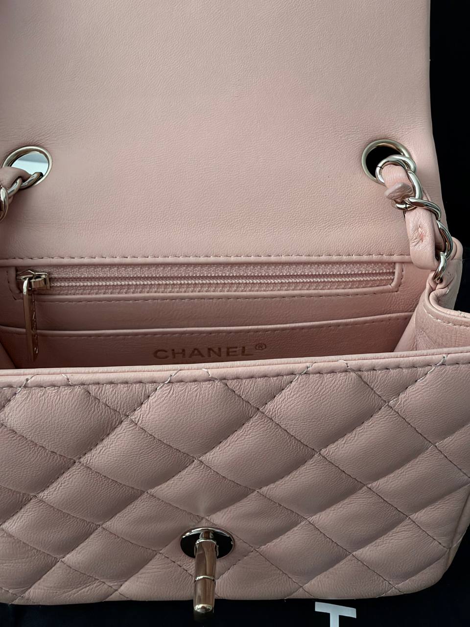 Bolso Chanel Mini Classic Flap Bag en Piel Lambskin Rosa Pastel