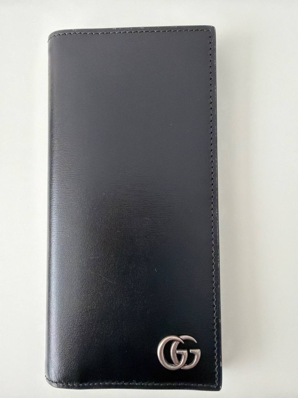 Billetera Larga Vertical Gucci GG Marmont Continental en Piel Negra