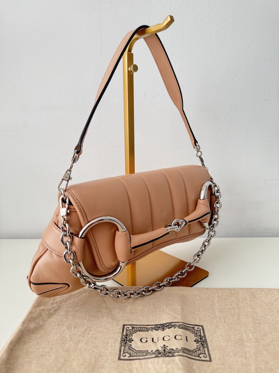 Horsebit Chain Medium Shoulder Bag Pink Sand