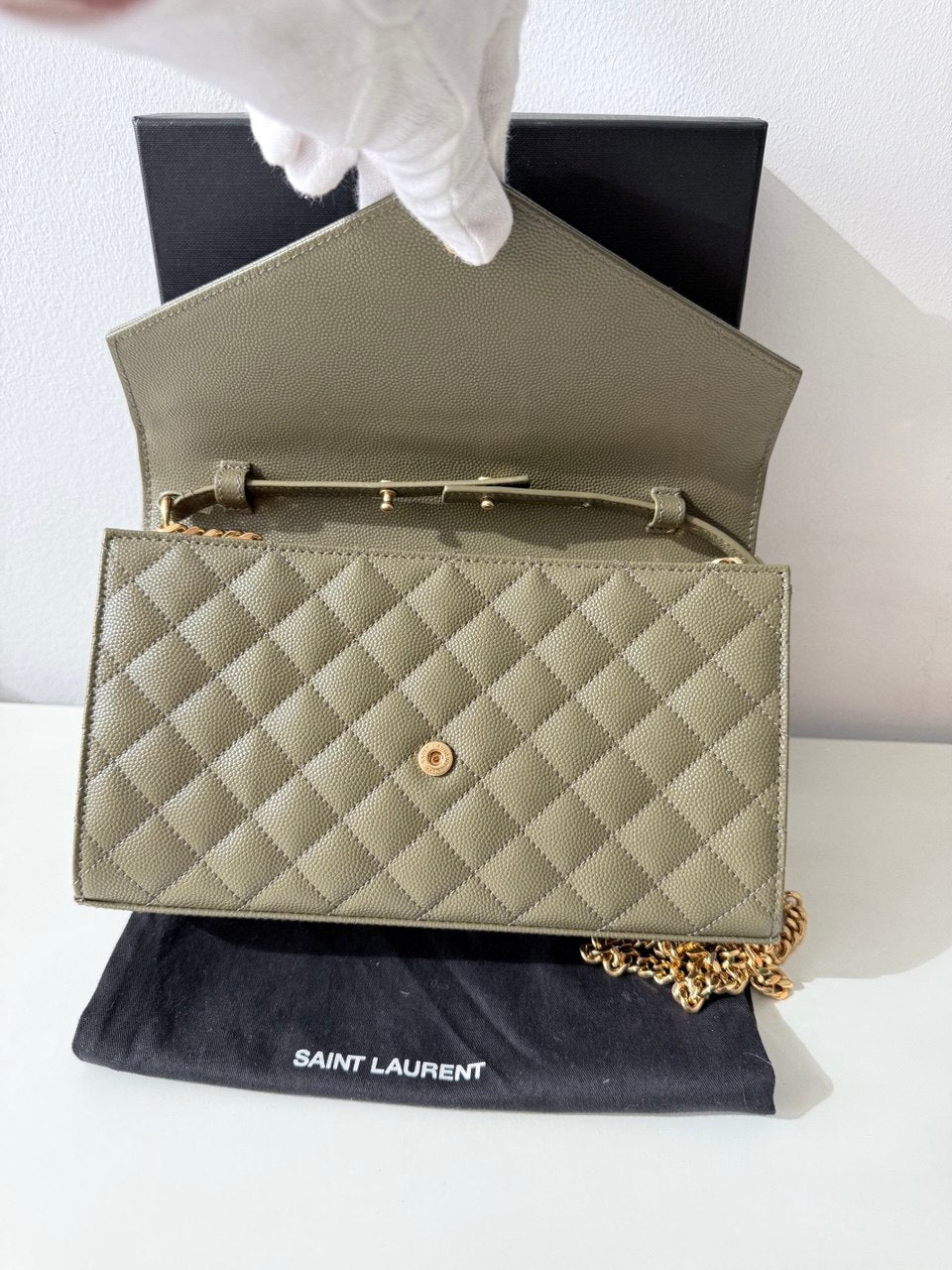 Envelope Chain Wallet – Olive Green Quilted Leather Shoulder Bag (Pre Owned)