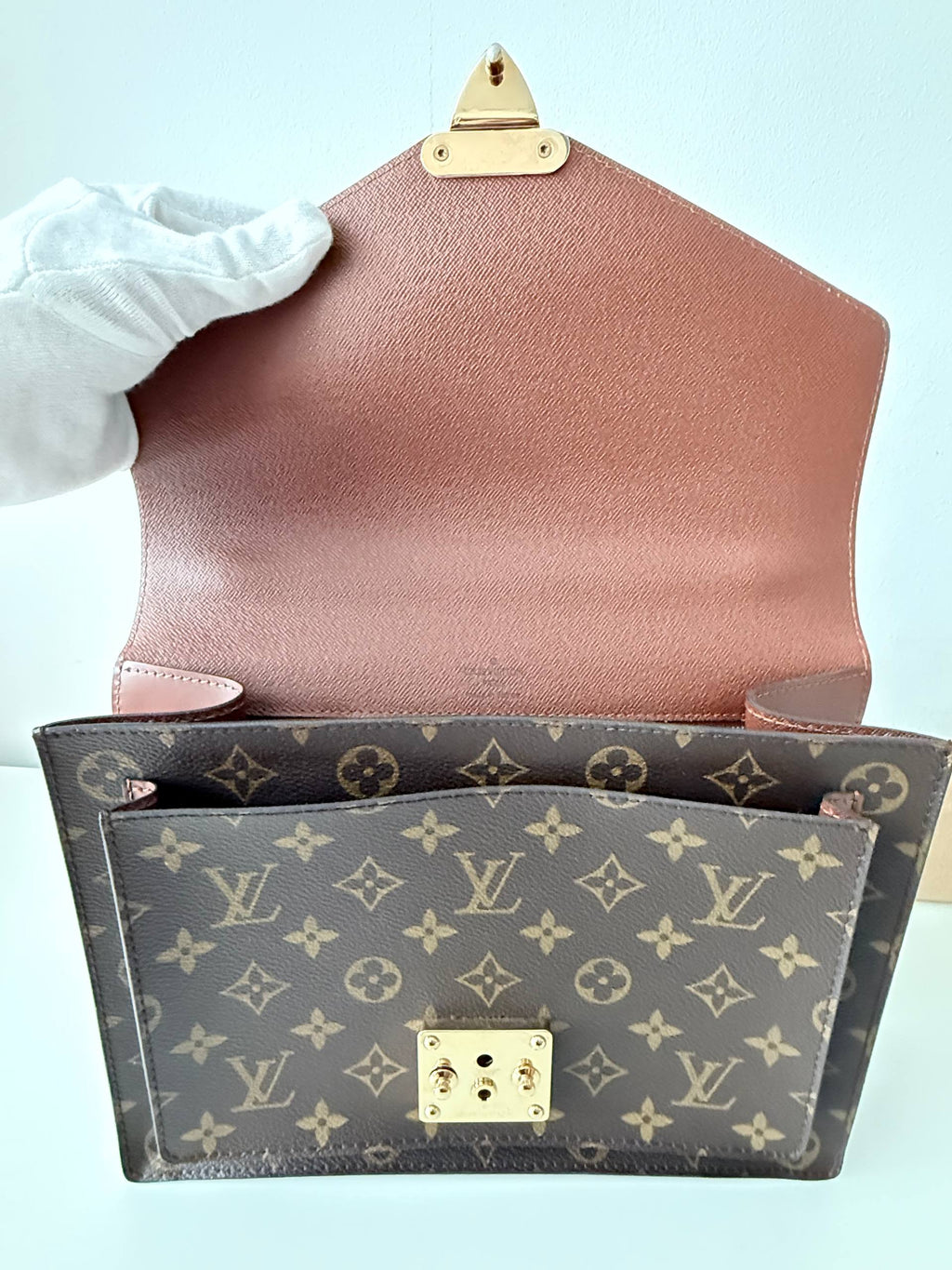 Pochette Métis Monogram Crossbody — Excellent Condition