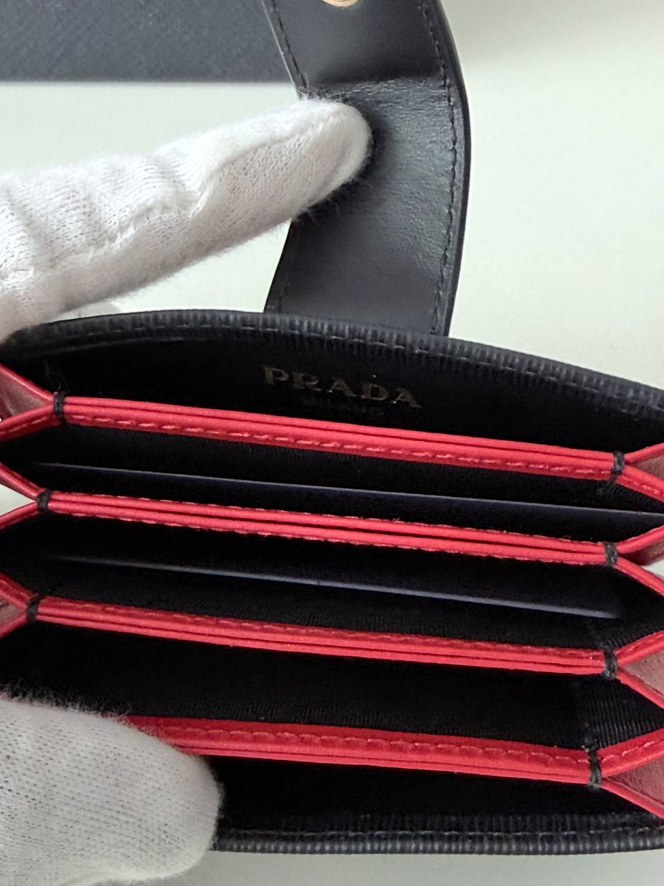 Milano Accordion Card Holder | | Full Set | Like New ️