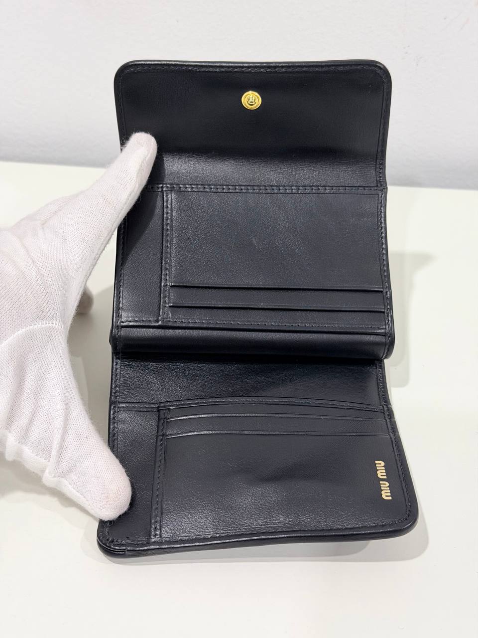 Quilted Leather Wallet / Small Pouch – Pre-Loved