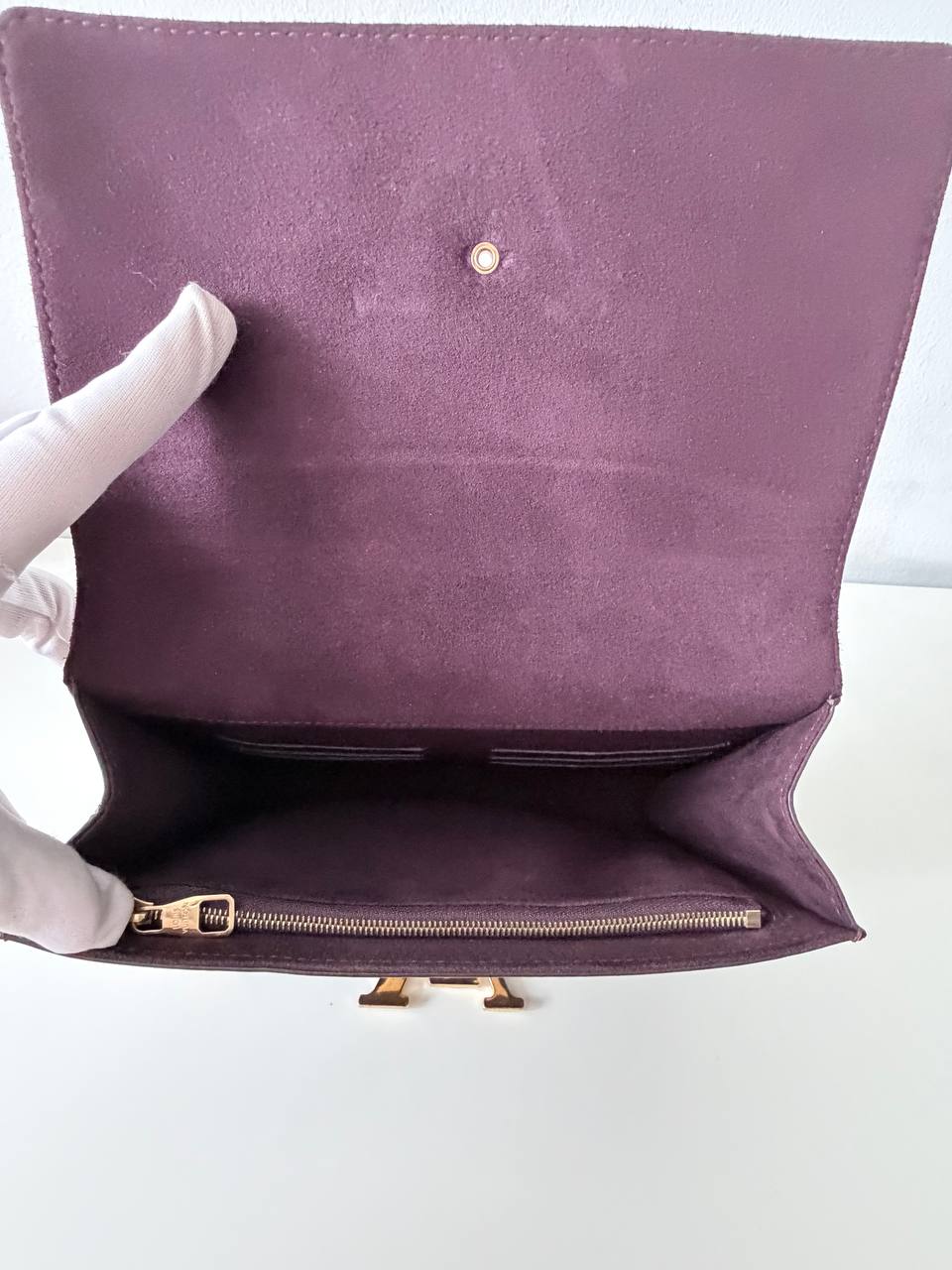 Louise Chain Wallet – Burgundy Leather & Gold Hardware – Pre-Loved Authentic