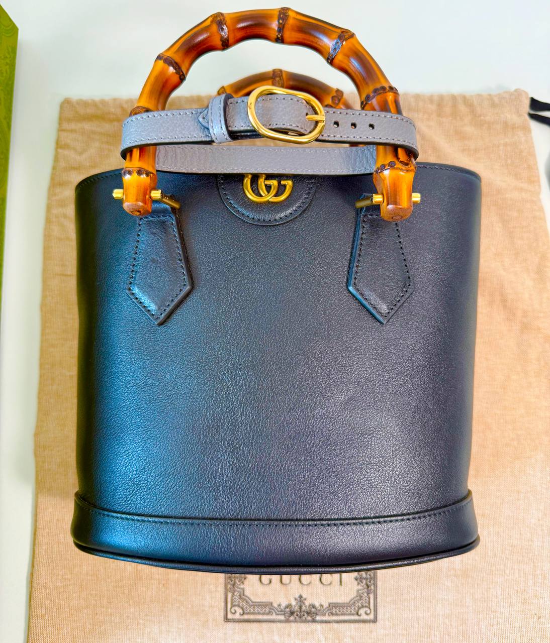 Pre-Owned Women's Diana Mini Bamboo Handbag