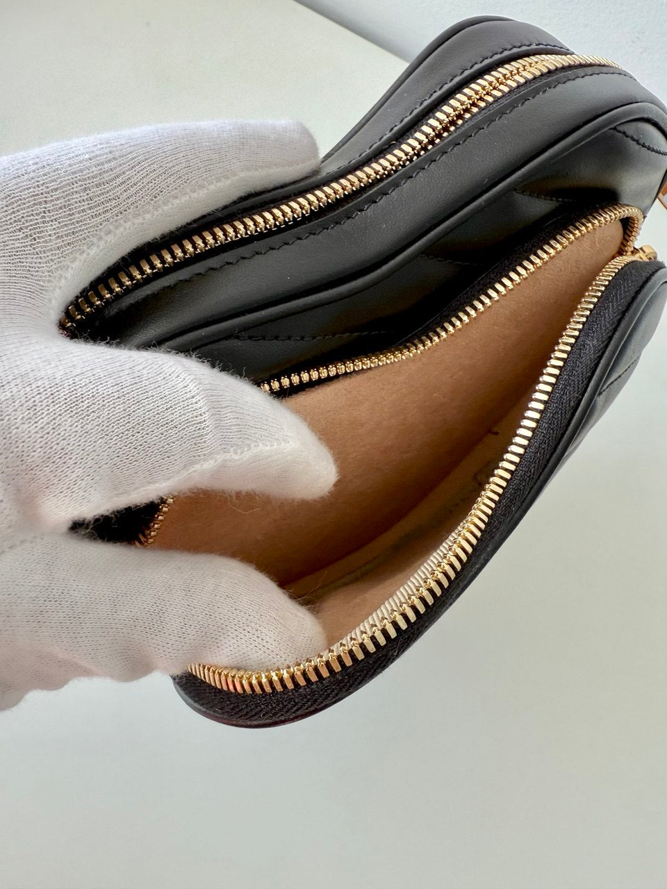 Interlocking Black G Heart Shoulder Bag Diagonal Quilted Mini