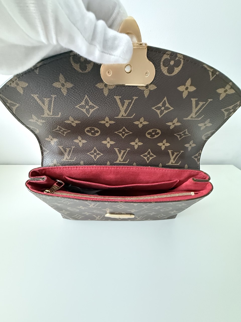 Pre Loved Luxury Shoulder Bag in Monogram Canvas & Wine | Designer Style