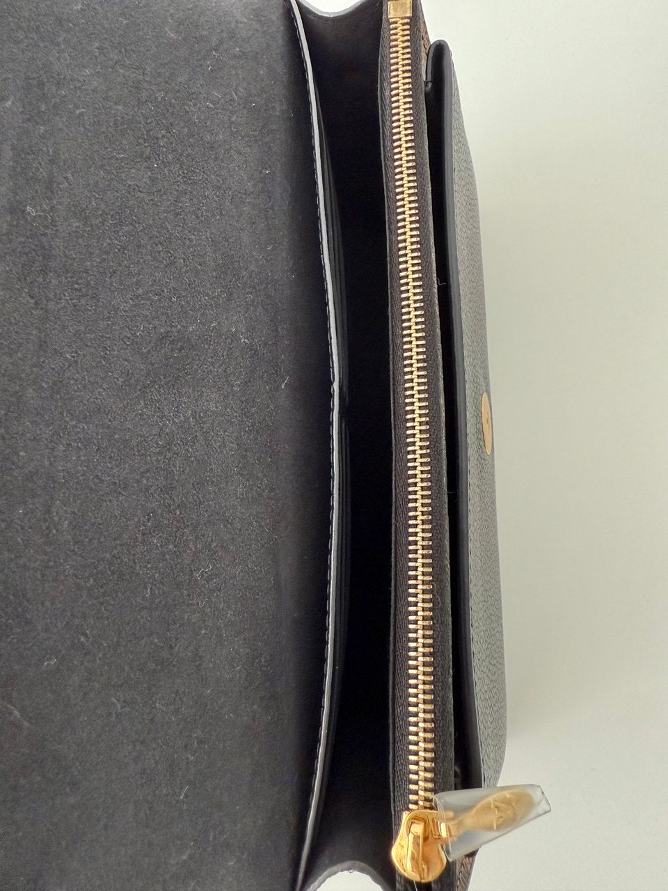 Vavin Shoulder Bag Black Damier Ebene Canvas