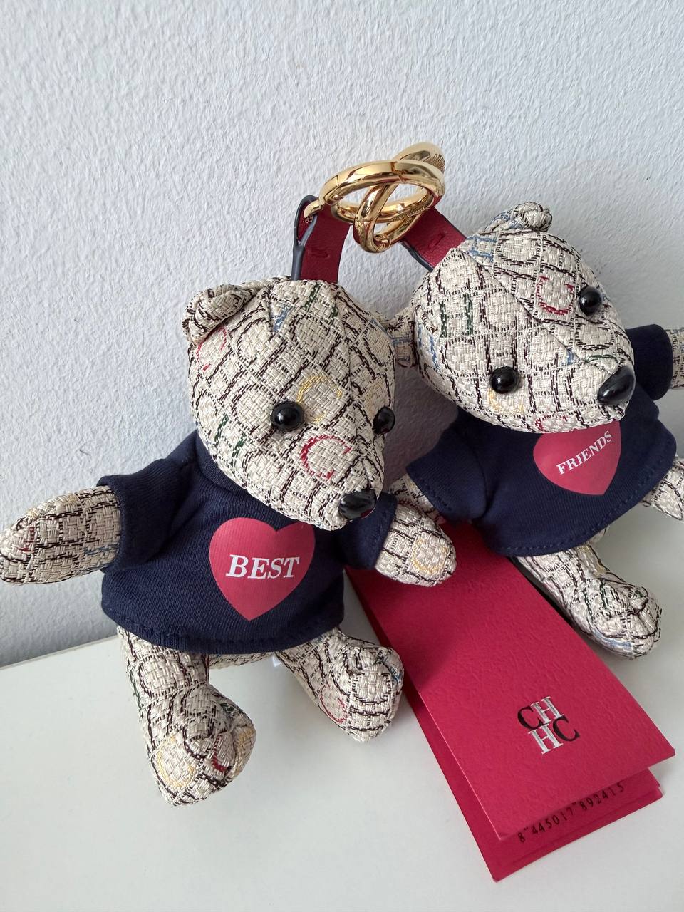 Llaveros Carolina Herrera "Best Friends" en Lona de Monograma